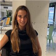 Profesora de clases particulares apto para impartir clases en todas las materias, especialmente en idiomas (Inglés, Euskera)